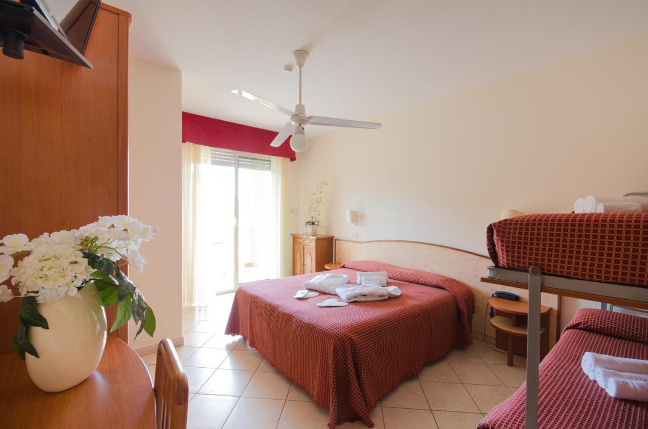 Hotel Cervia Exterior photo