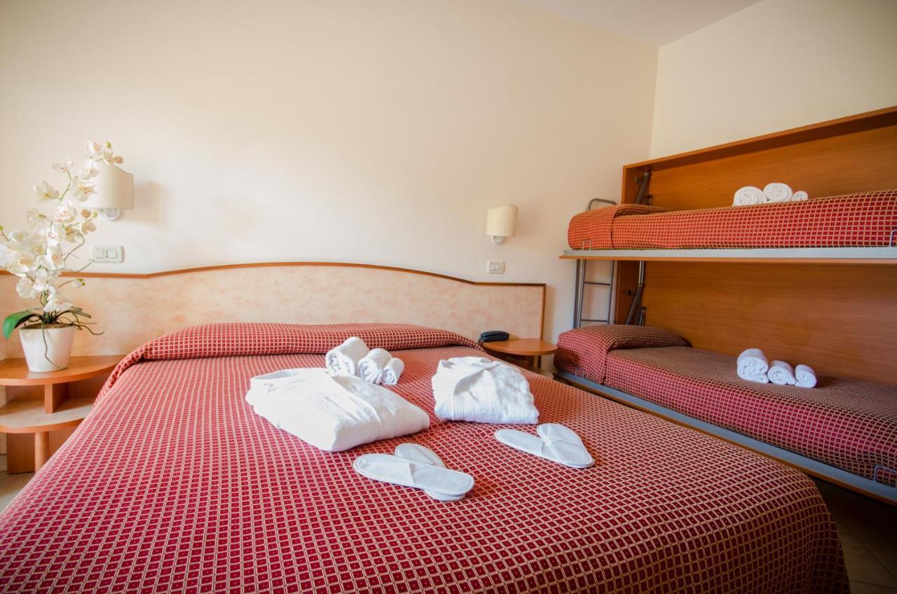 Hotel Cervia Exterior photo